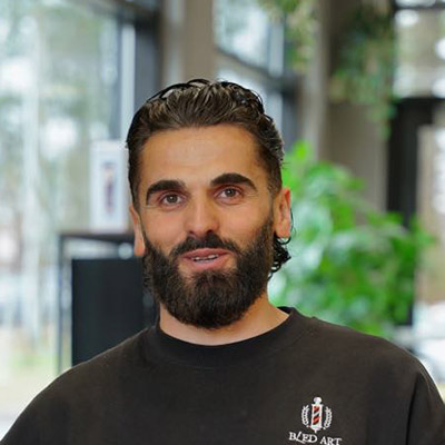 Prenez rendez-vous avec Agim le Barbier